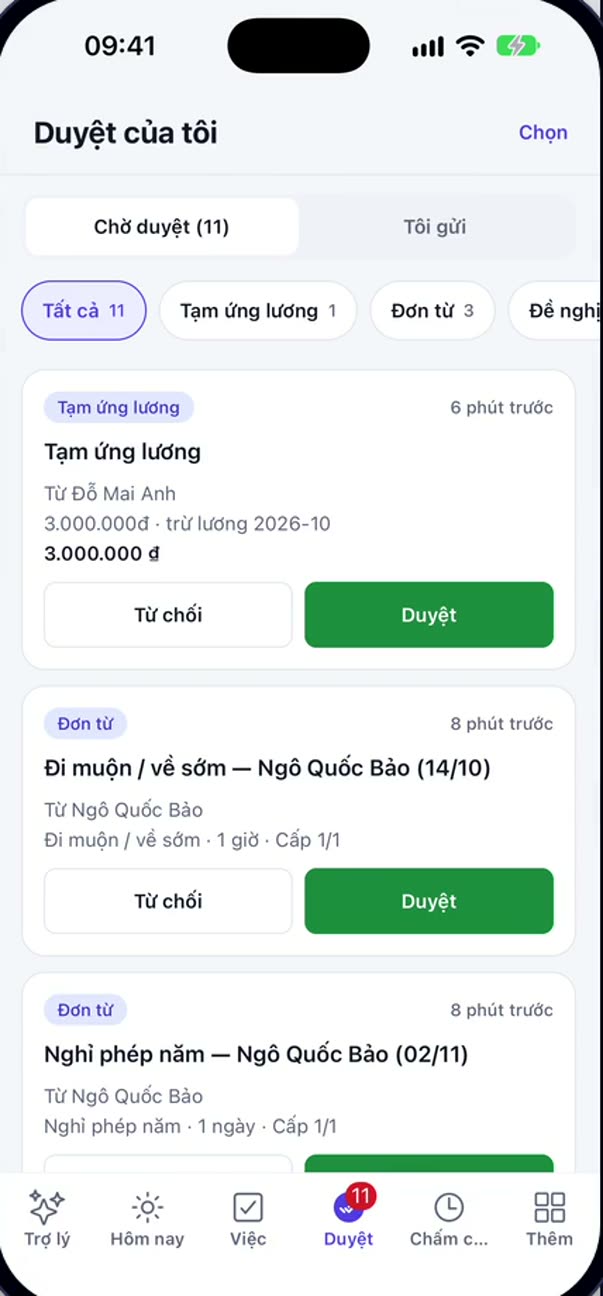 Màn Duyệt của tôi trên iPhone với các đề nghị chờ duyệt và nút Từ chối, Duyệt